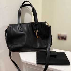Black Leather fossil Handbag with matching clutch wallet